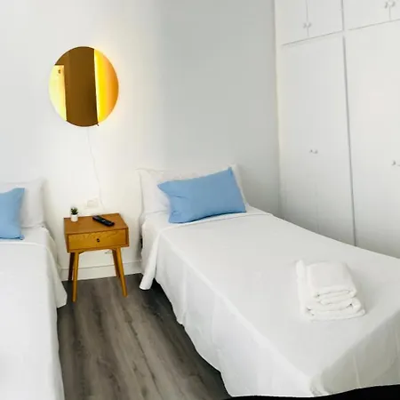Linares - Playa De Cristianos 2 Bed Apartment *