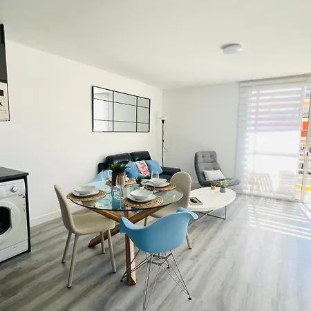Apartment Linares - Playa De Cristianos 2 Bed *