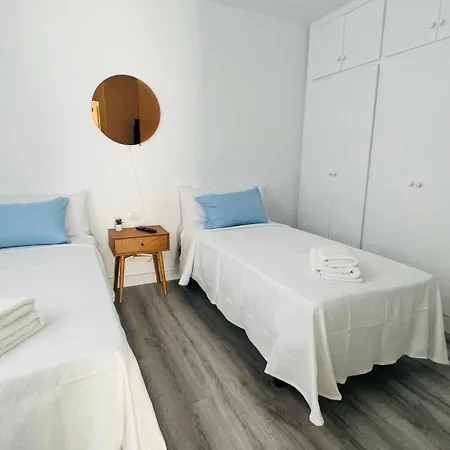 Linares - Playa De Cristianos 2 Bed Apartamento Los Cristianos (Tenerife)