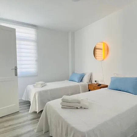 Linares - Playa De Cristianos 2 Bed Apartamento